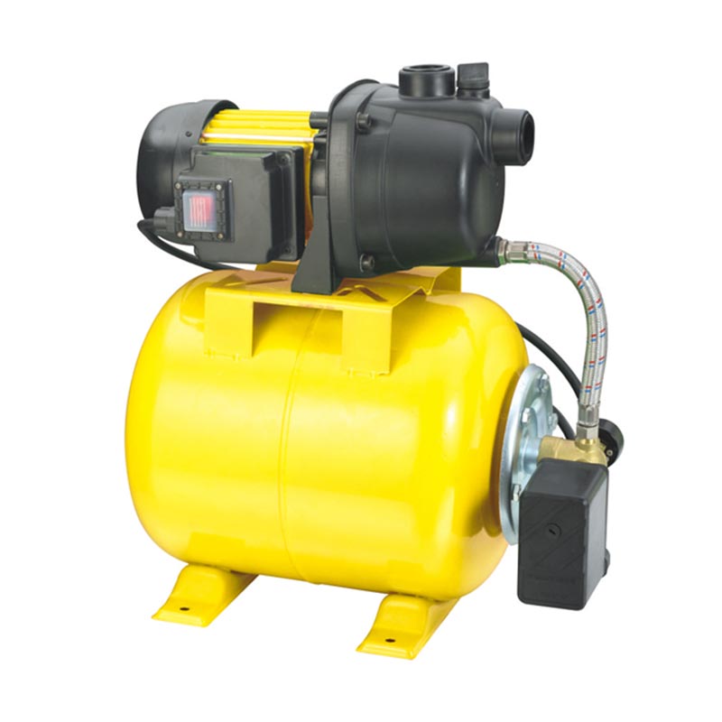 Садовий підкачувальний насос із напірним баком